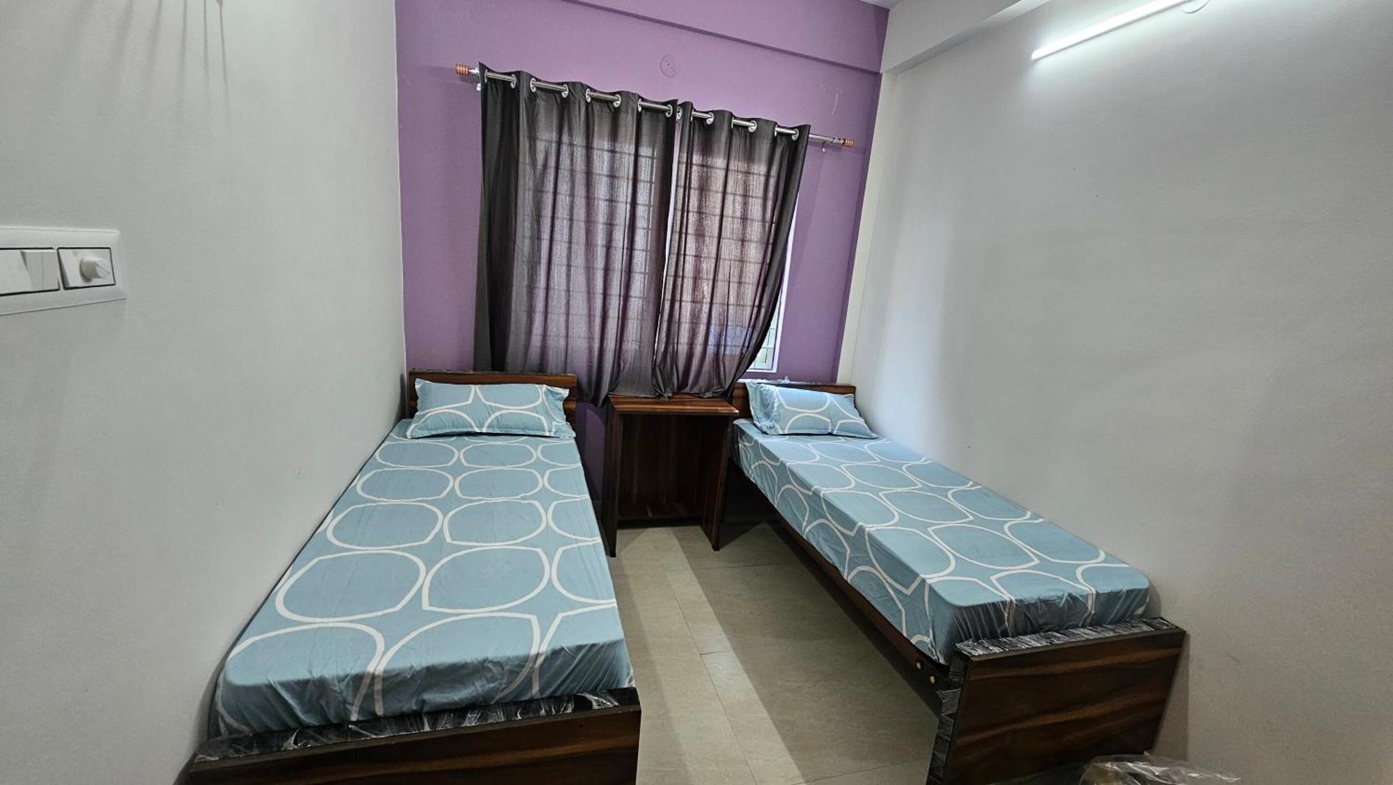 V2 Rooms Bangalore Exterior photo